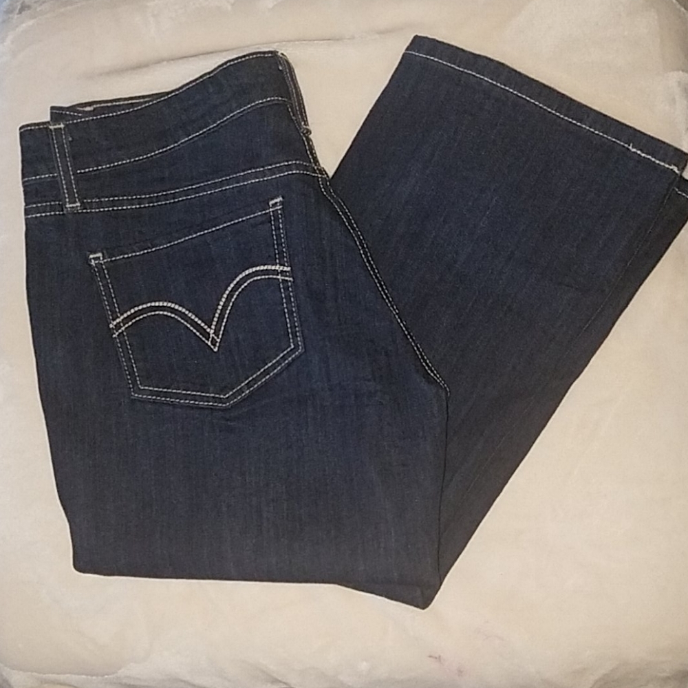 Levi's Superlow- Waist 27in